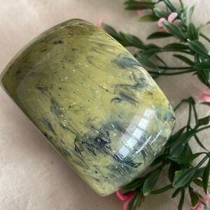 Vintage 2" Wide 3 Tone Green Acrylic Hinged Bangle Statement Bracelet